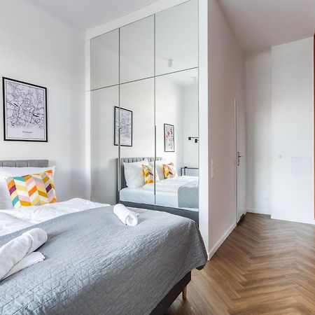 Nowoczesne I Stylowe Studia Very Berry W Poznaniu By Noclegi Renters Zewnętrze zdjęcie