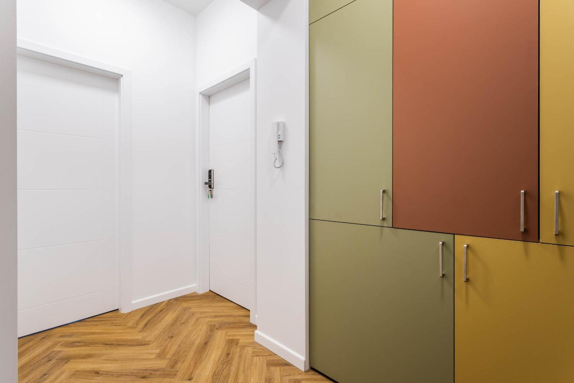 Nowoczesne I Stylowe Studia Very Berry W Poznaniu By Noclegi Renters Zewnętrze zdjęcie